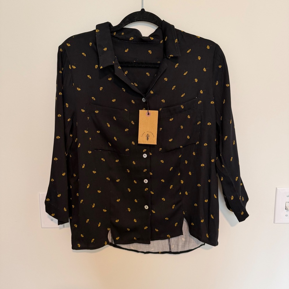 Knot Sisters Womens Small Black Ginkgo Leaf Print Button‎ Down Blouse Top NWT